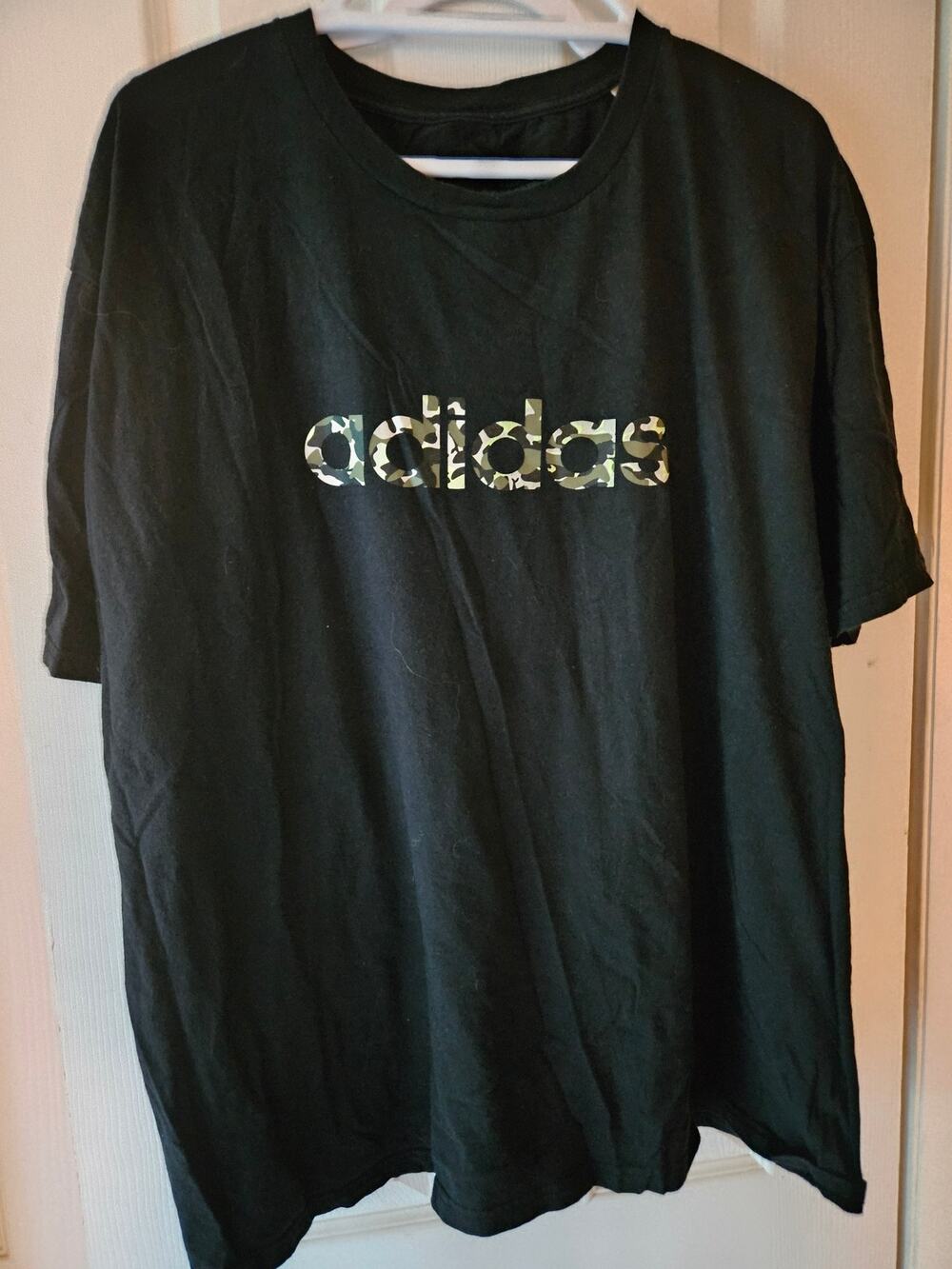 Adidas Men’s Black Camo Logo Graphic T Shirt Camouflage Short Sleeve 2XL 2X